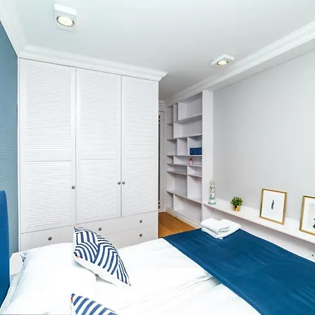 דירה Niebieski - Neptun Park By Oneapartments גדנסק
